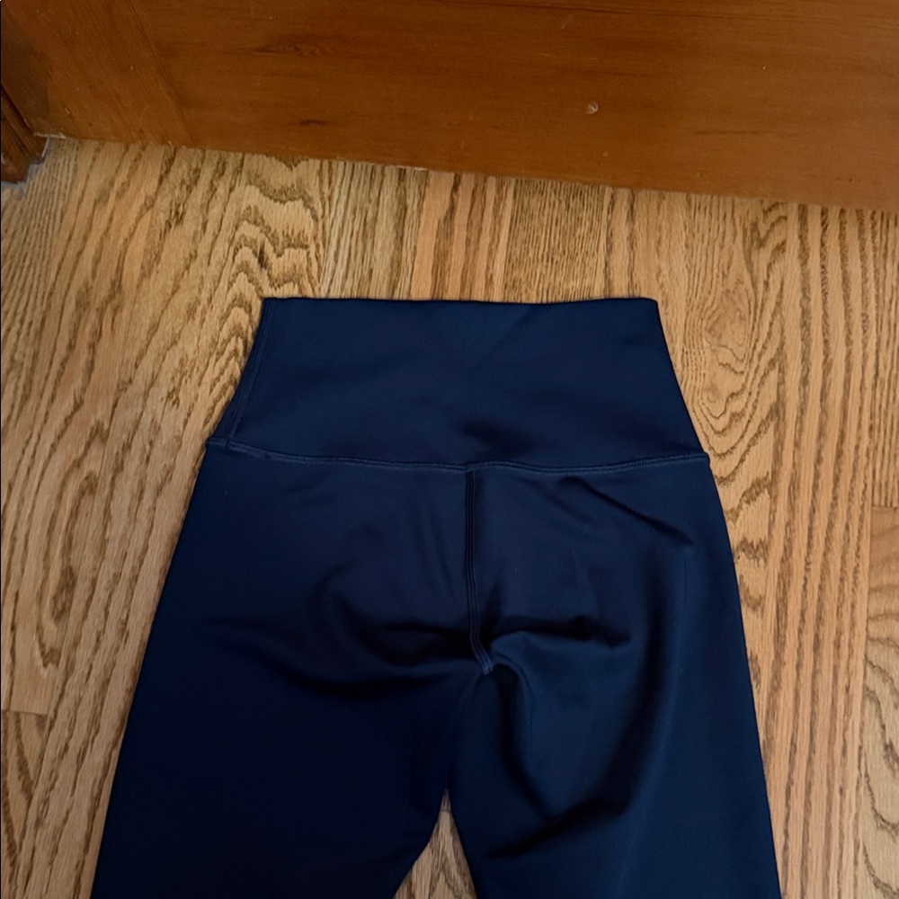 ALO 7/8 Navy Legging - Picture 3 of 3